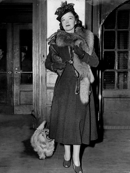Lillian_Gish_Dog-8