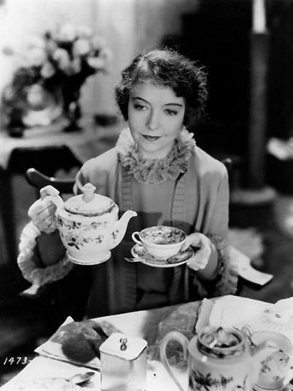 Lillian_Gish_Drink-3