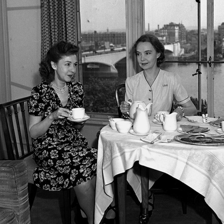 Lillian_Gish_Drink-5