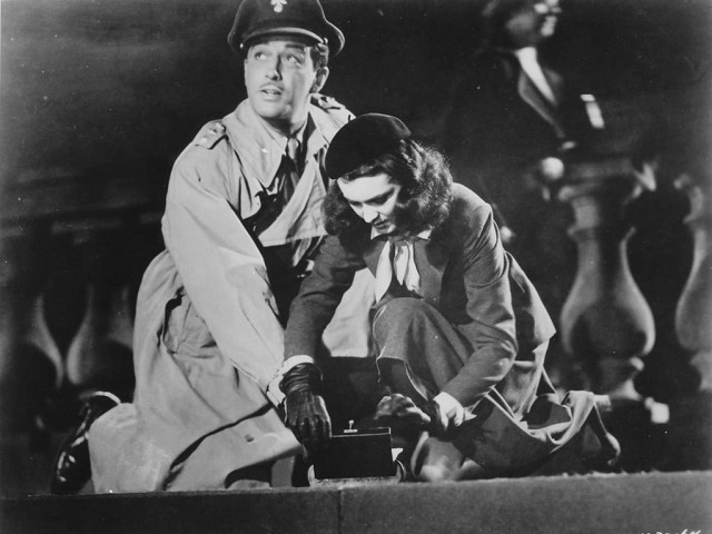 映画 『哀愁』 (1940年) ー 根強い人気を誇る悲恋ロマンスの古典的名作 ー 20世紀・シネマ・パラダイス