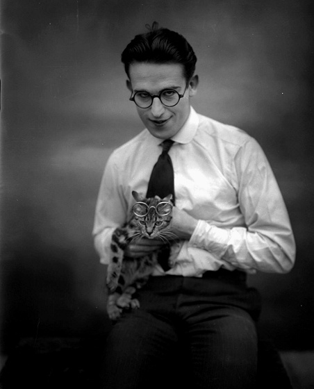 Llloyd_Cat.