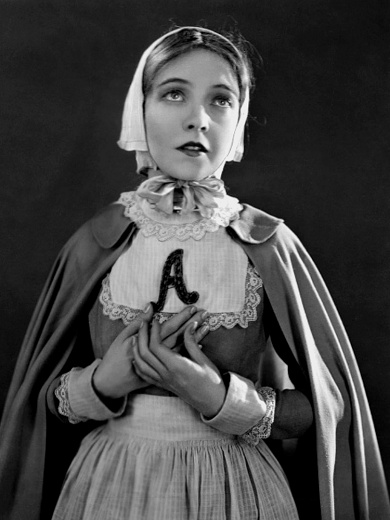The_Scarlet_Letter-3