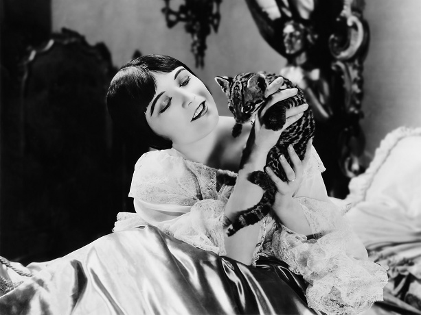 Pola_Negri_Cat