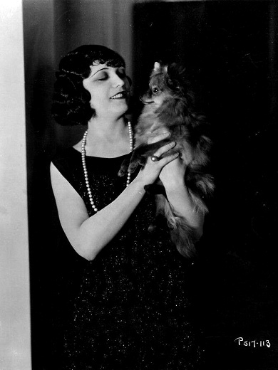 Pola_Negri_Dog-4