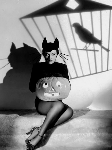 The_Cat_and_the_Canary-2