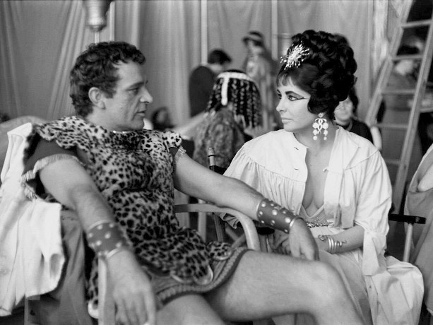 Cleopatra_1963-4